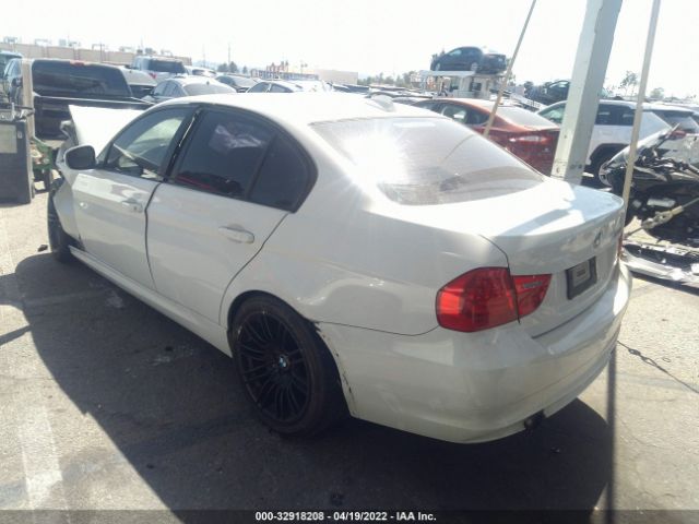 Photo 2 VIN: WBAPM5C51BE575864 - BMW 3 SERIES 