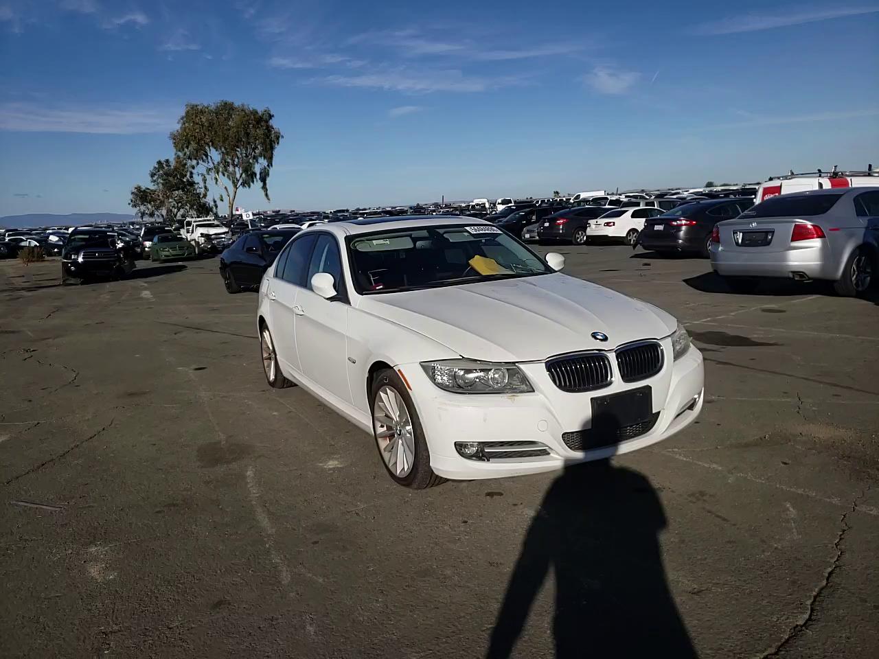 Photo 10 VIN: WBAPM5C52BE435094 - BMW 335 I 