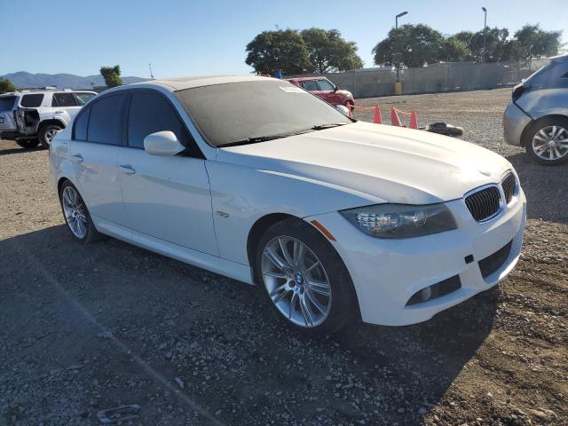 Photo 3 VIN: WBAPM5G52BNM68624 - BMW 3 SERIES 