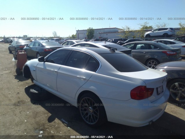 Photo 2 VIN: WBAPM5G56BNN00734 - BMW 3 