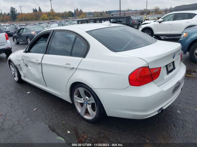 Photo 2 VIN: WBAPM5G57BNM68635 - BMW 335I 