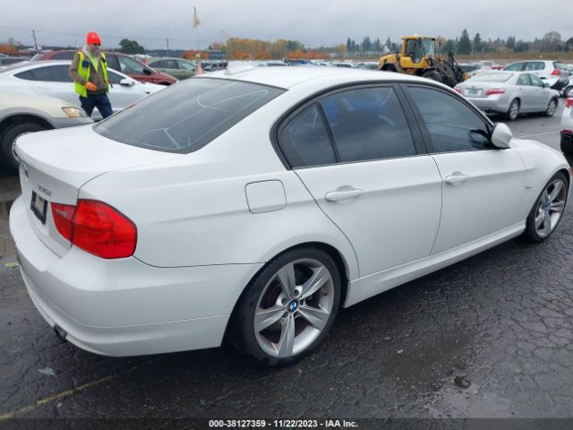 Photo 3 VIN: WBAPM5G57BNM68635 - BMW 335I 