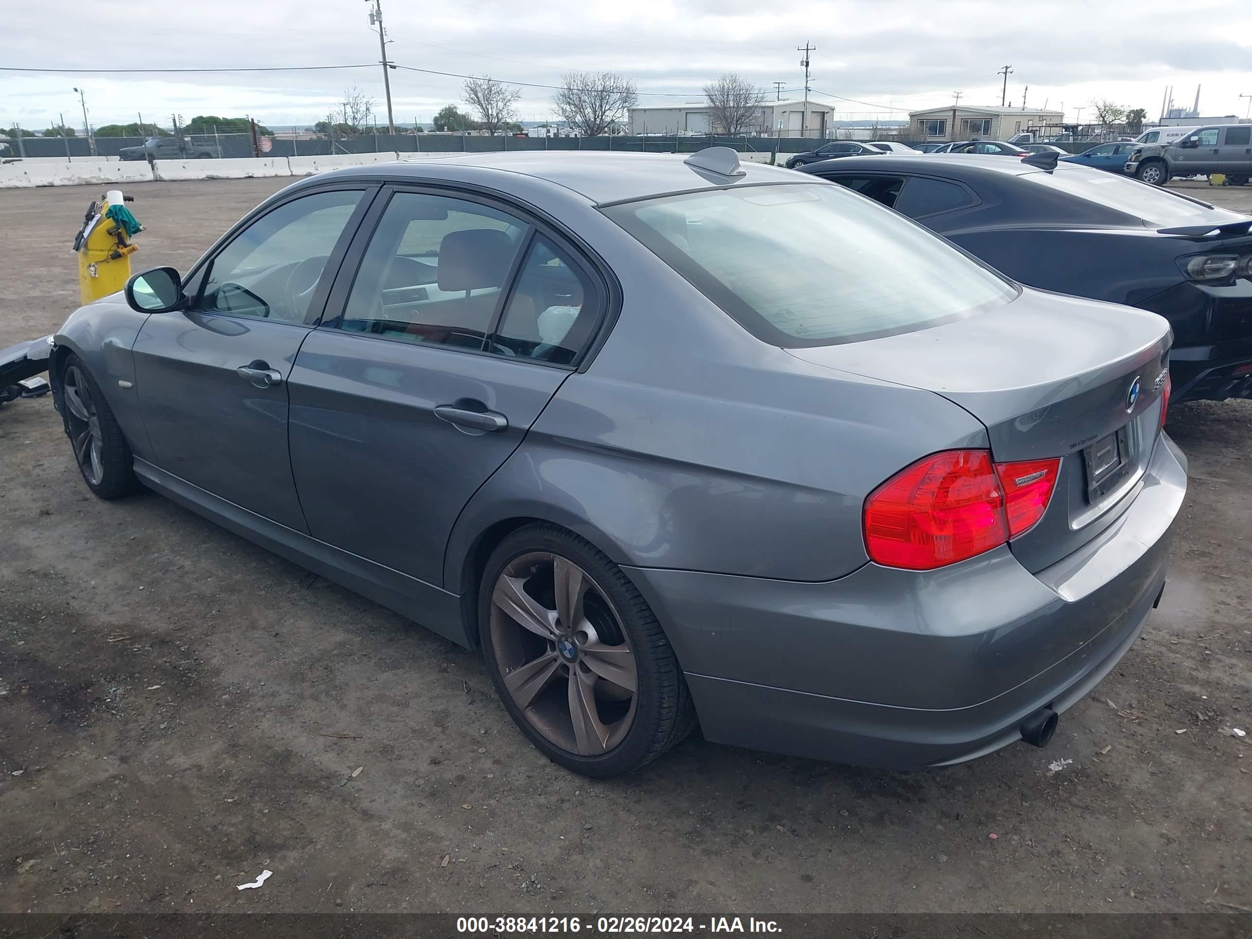 Photo 2 VIN: WBAPM73559E191009 - BMW 3ER 