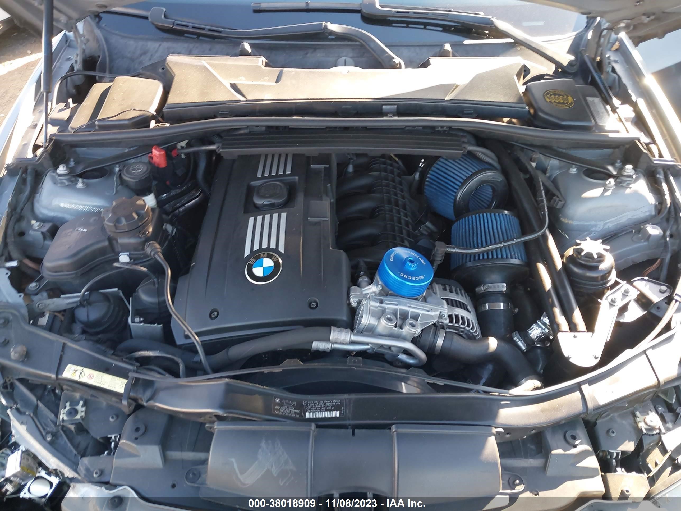 Photo 9 VIN: WBAPM73599E191983 - BMW 3ER 