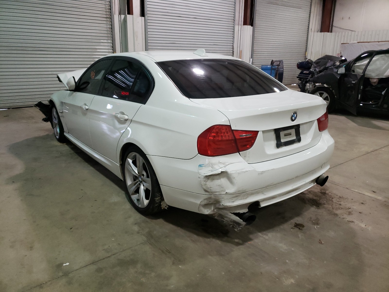 Photo 2 VIN: WBAPM77519NL88060 - BMW 335 I 