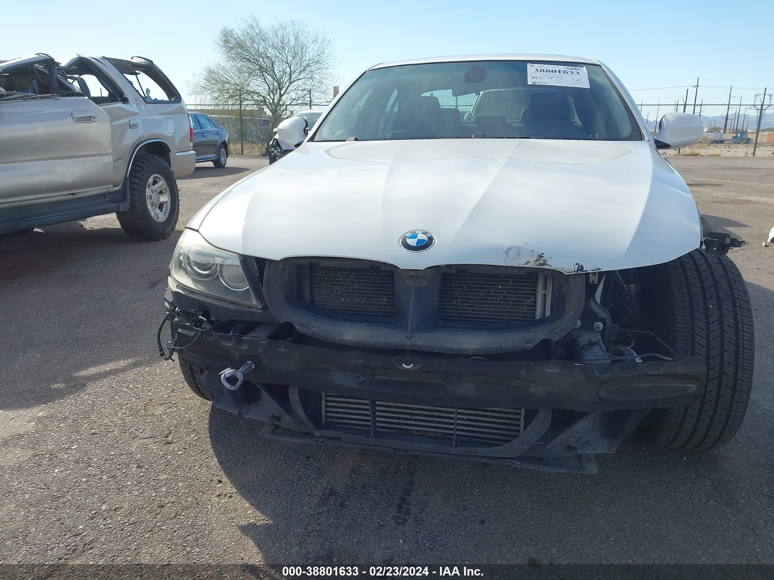 Photo 12 VIN: WBAPM77589NL87035 - BMW 3ER 