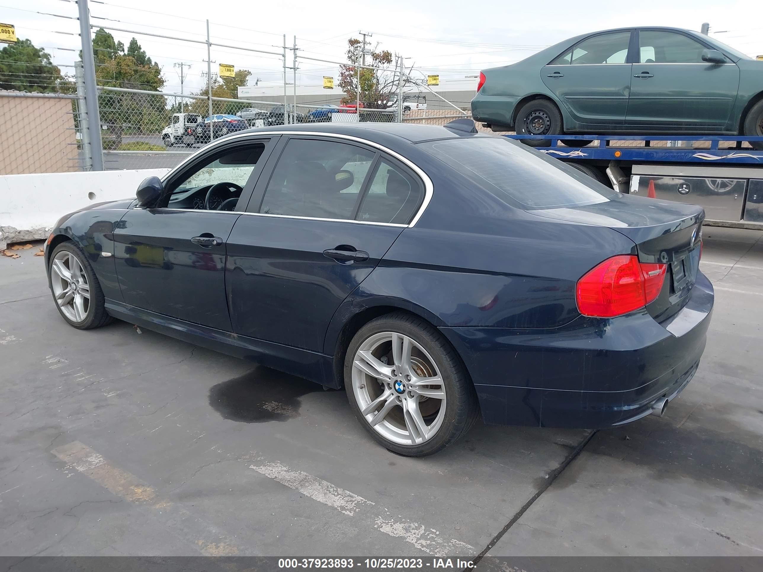 Photo 2 VIN: WBAPM7G53ANL89263 - BMW 3ER 