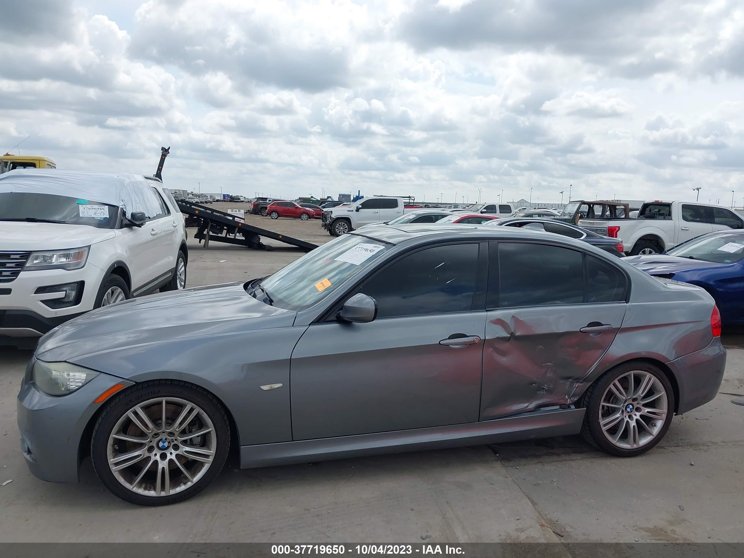 Photo 14 VIN: WBAPM7G56ANL89483 - BMW 3ER 