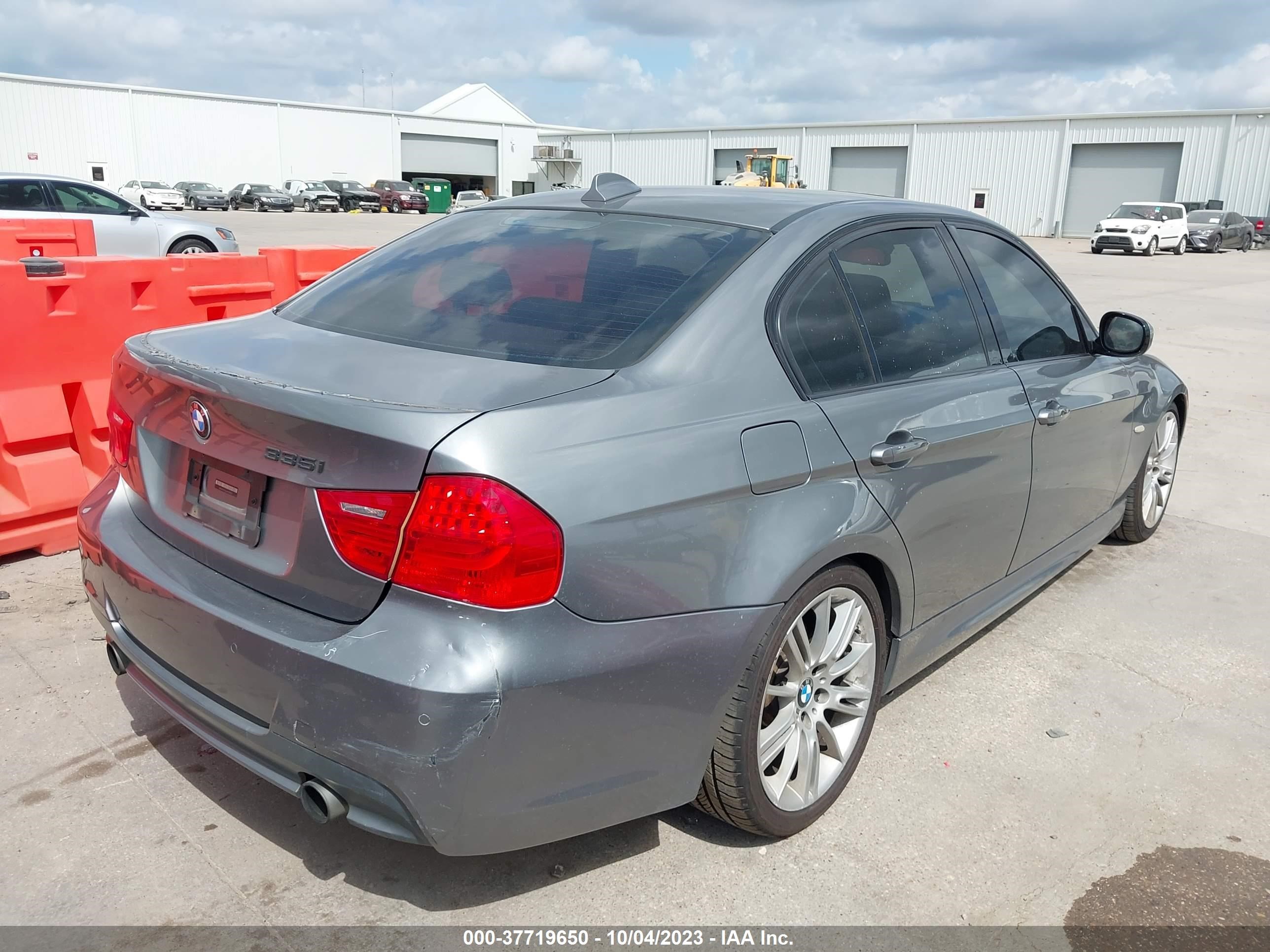 Photo 3 VIN: WBAPM7G56ANL89483 - BMW 3ER 