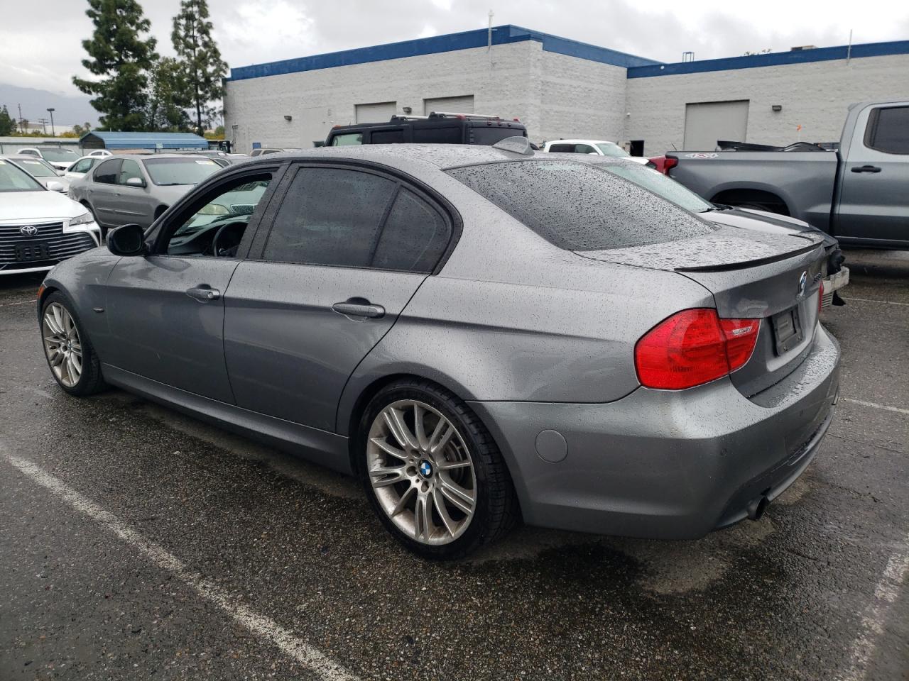 Photo 1 VIN: WBAPN7C53BA779789 - BMW 3ER 