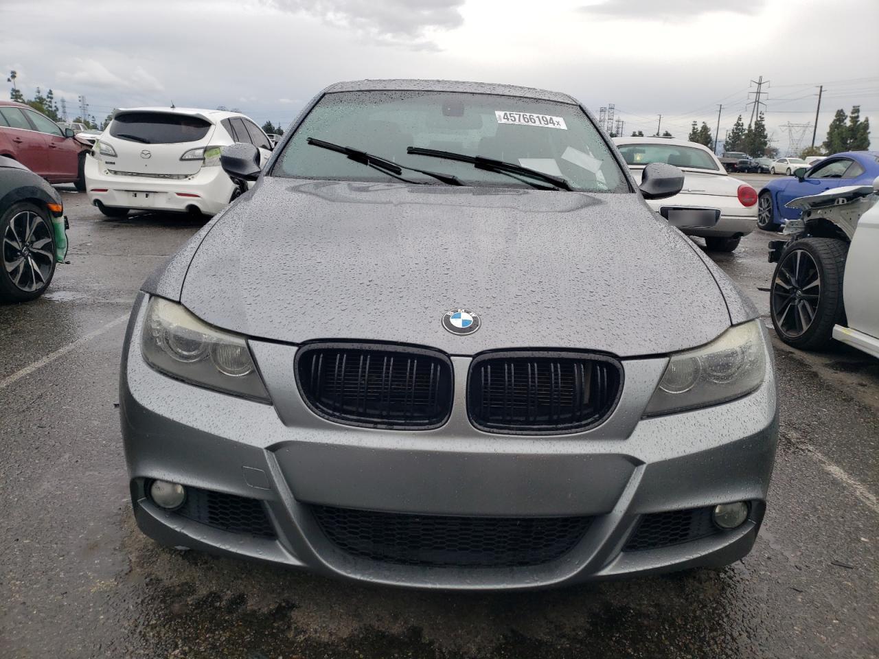 Photo 4 VIN: WBAPN7C53BA779789 - BMW 3ER 