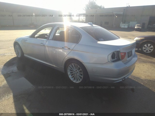 Photo 2 VIN: WBAPN7C5XBA781698 - BMW 3 