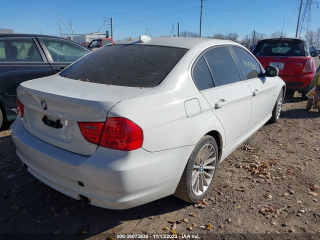 Photo 3 VIN: WBAPN7C5XBA948903 - BMW 335 