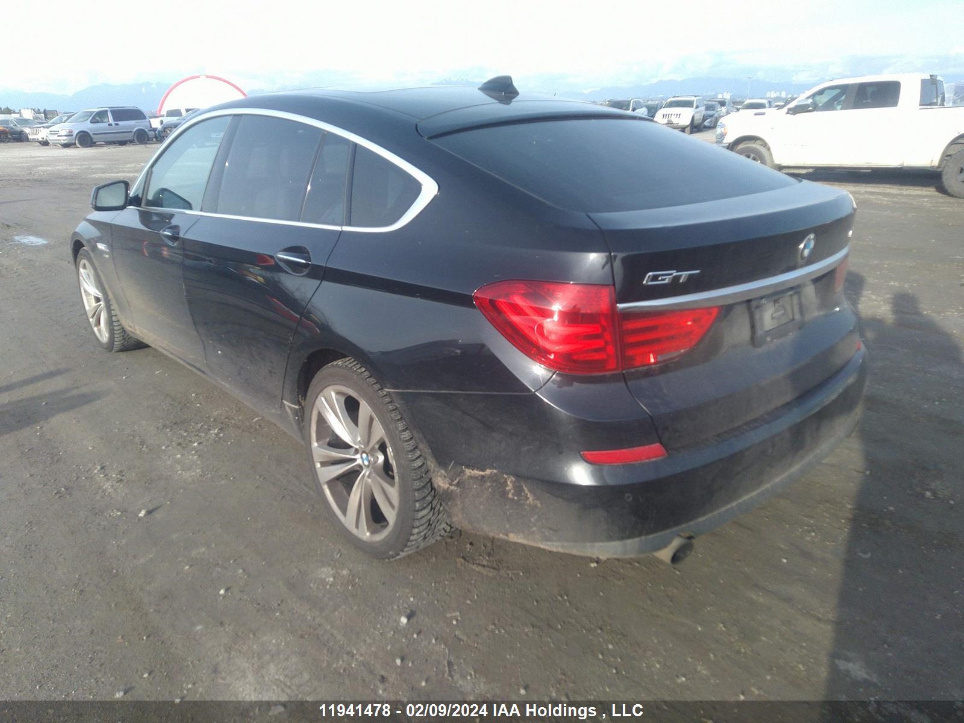 Photo 2 VIN: WBASP2C53CC338497 - BMW 5ER 