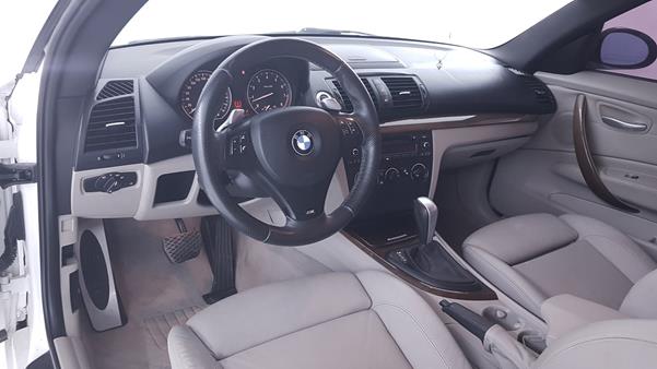 Photo 11 VIN: WBAUC71029VG94304 - BMW 135 I 