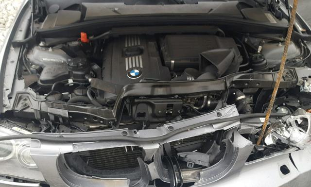 Photo 6 VIN: WBAUC73509VK80136 - BMW 135 