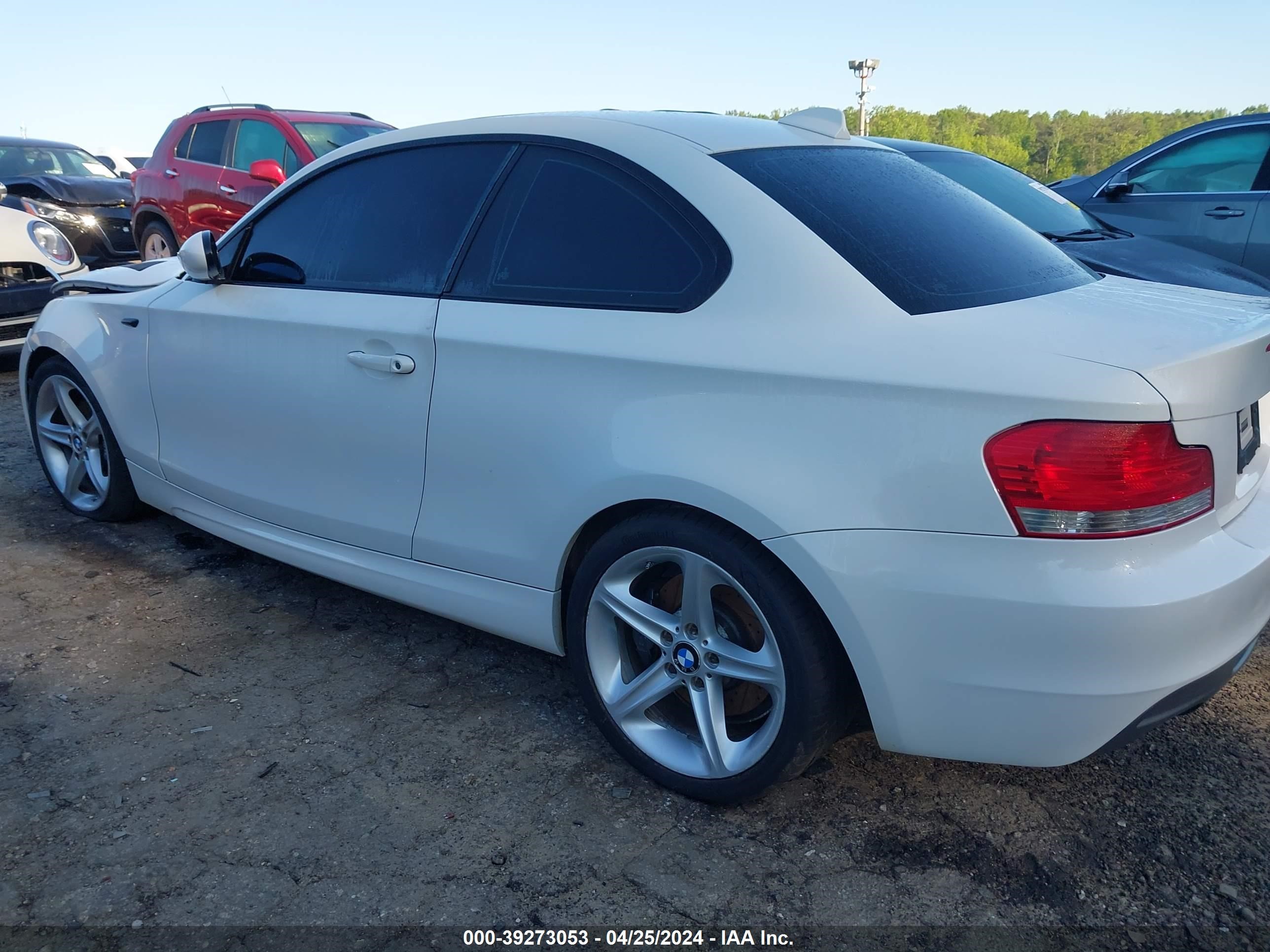 Photo 14 VIN: WBAUC73548VF25666 - BMW 1ER 