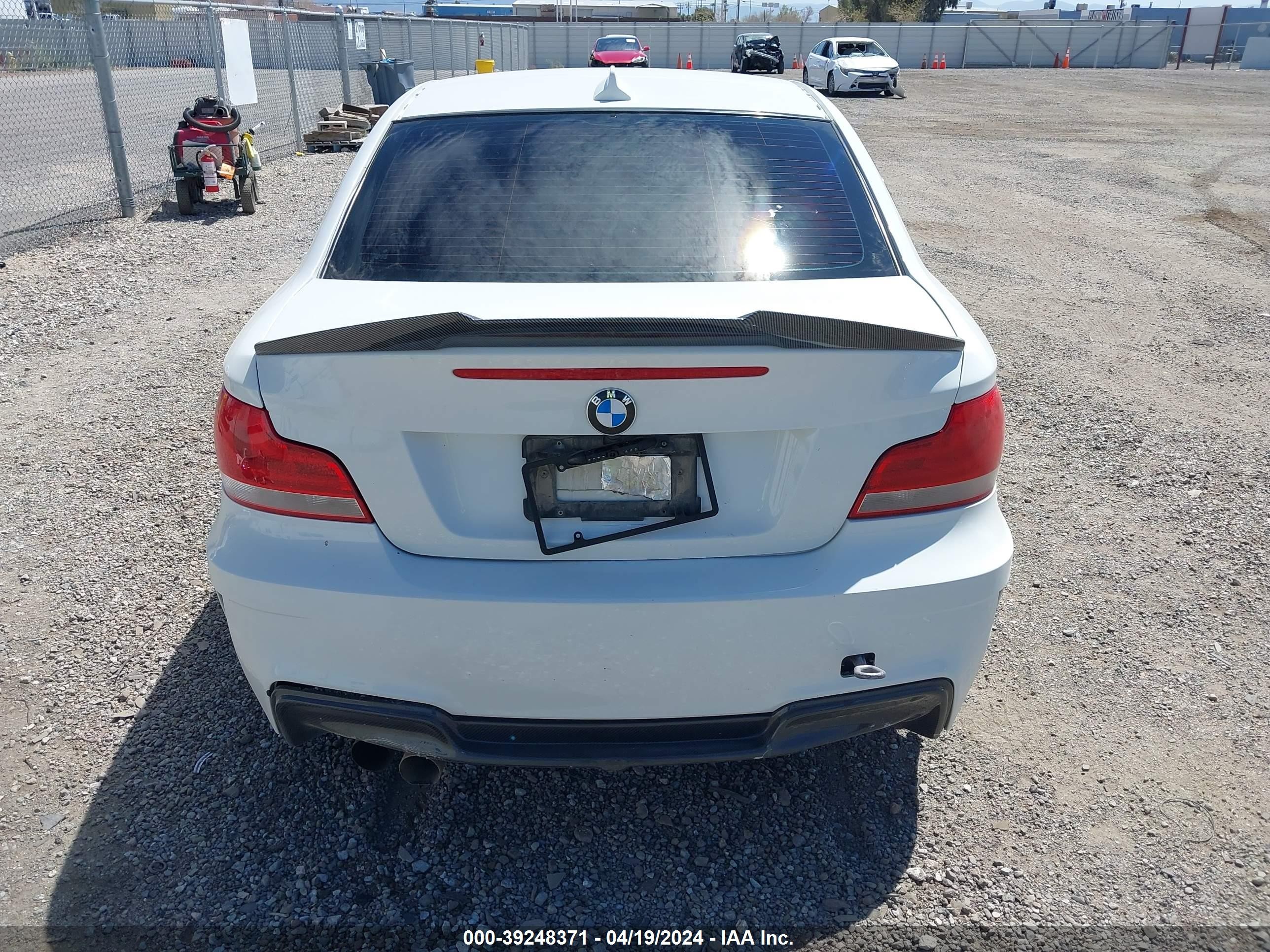 Photo 16 VIN: WBAUC73569VK94848 - BMW 1ER 