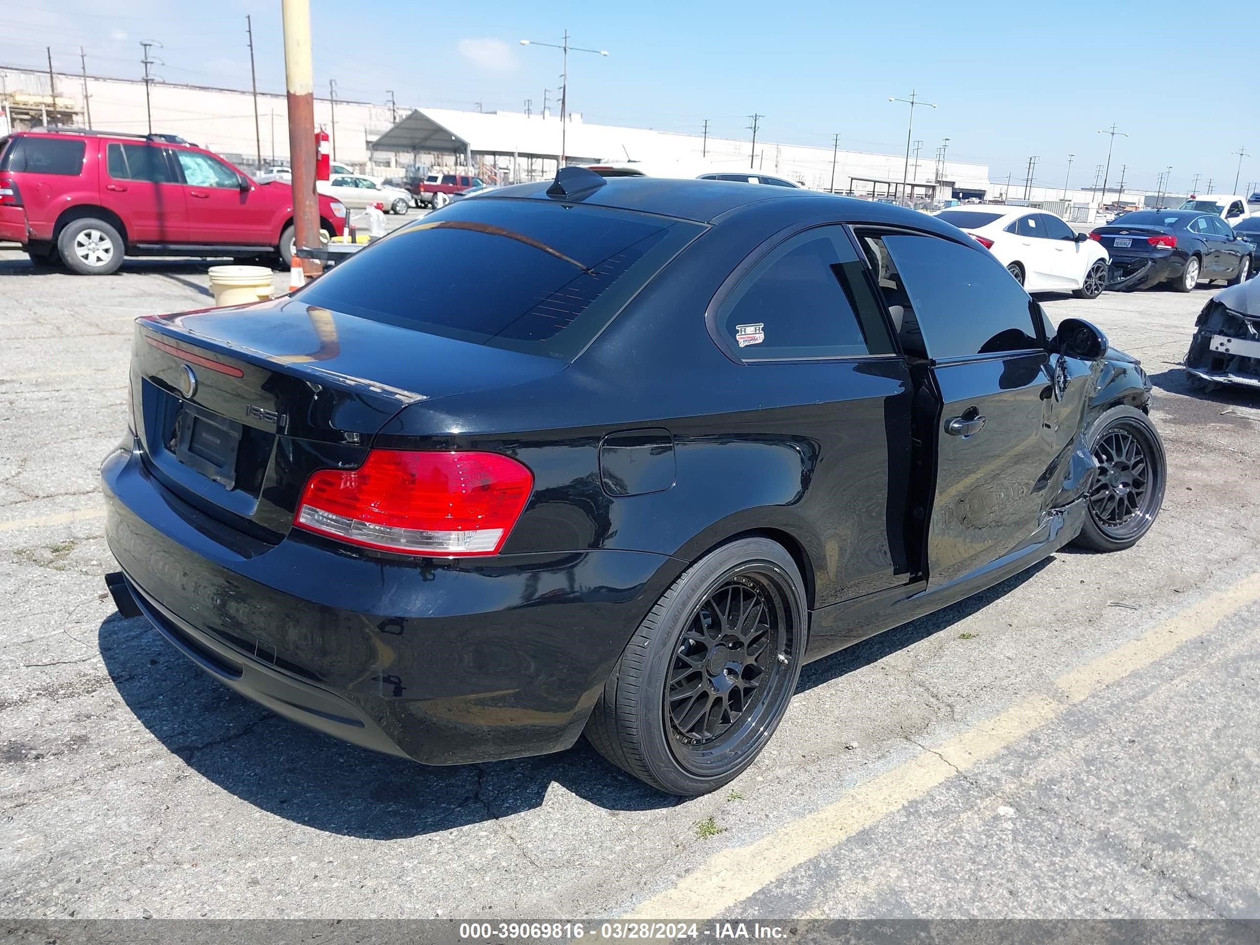 Photo 3 VIN: WBAUC73599VK95007 - BMW 1ER 