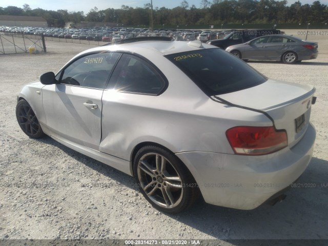 Photo 2 VIN: WBAUC9C51CVM12811 - BMW 1 