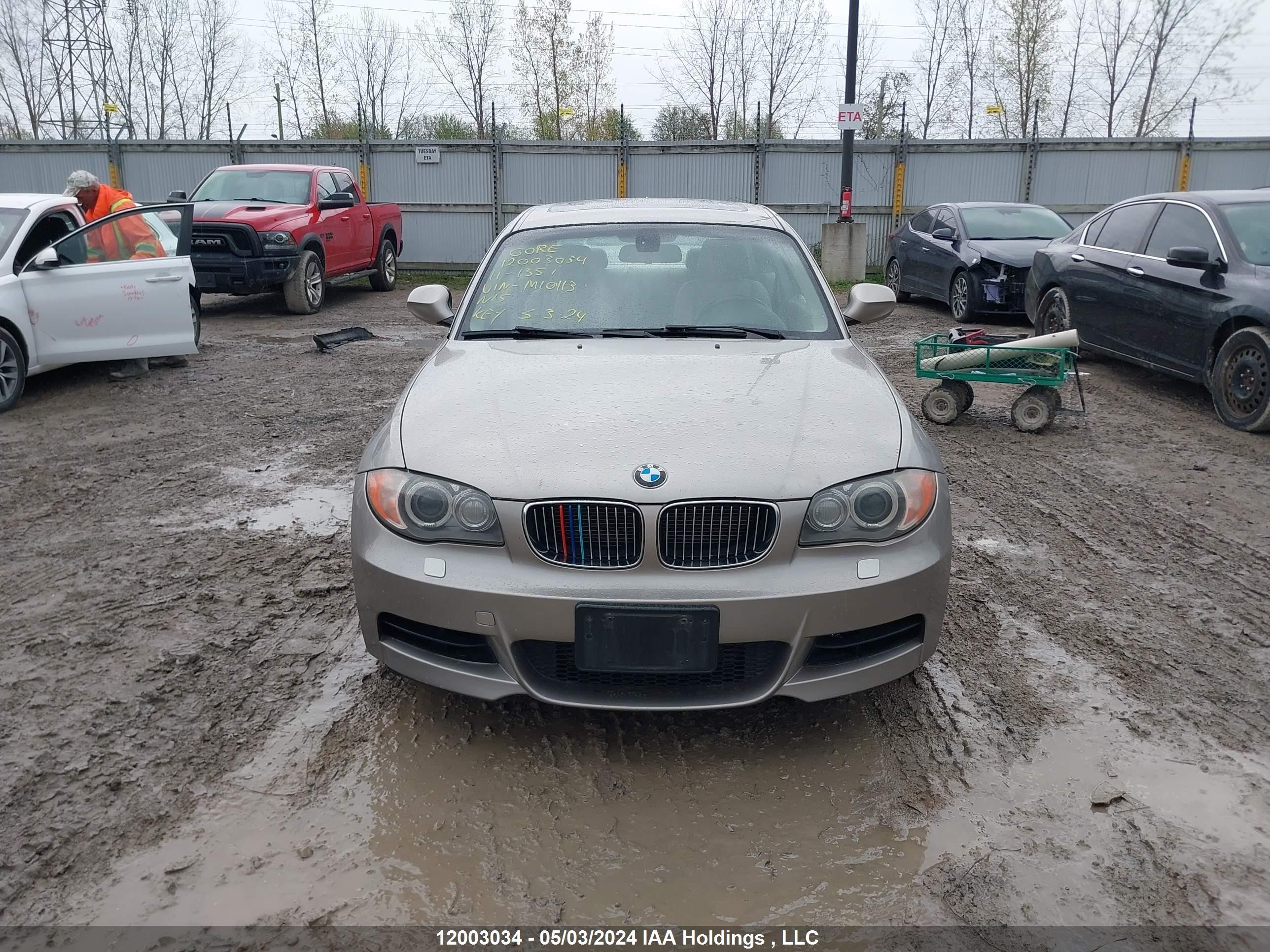 Photo 11 VIN: WBAUC9C52BVM10113 - BMW 1ER 