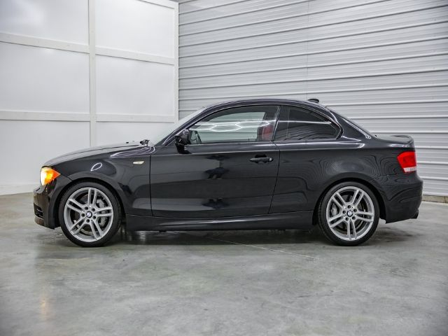 Photo 3 VIN: WBAUC9C52CVM12994 - BMW 1 SERIES 