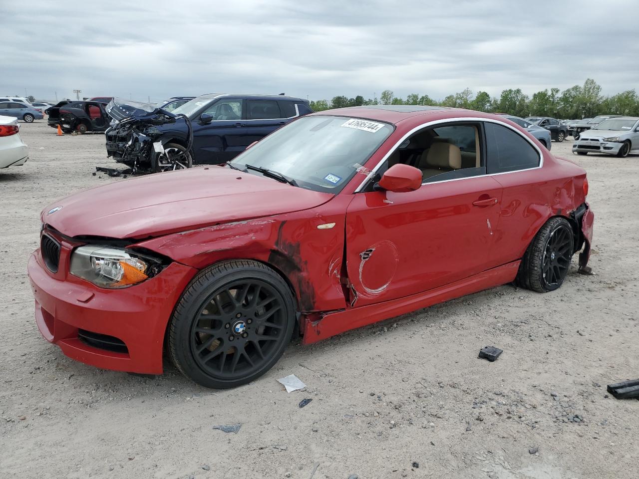 Photo 0 VIN: WBAUC9C53CVM11479 - BMW 1ER 