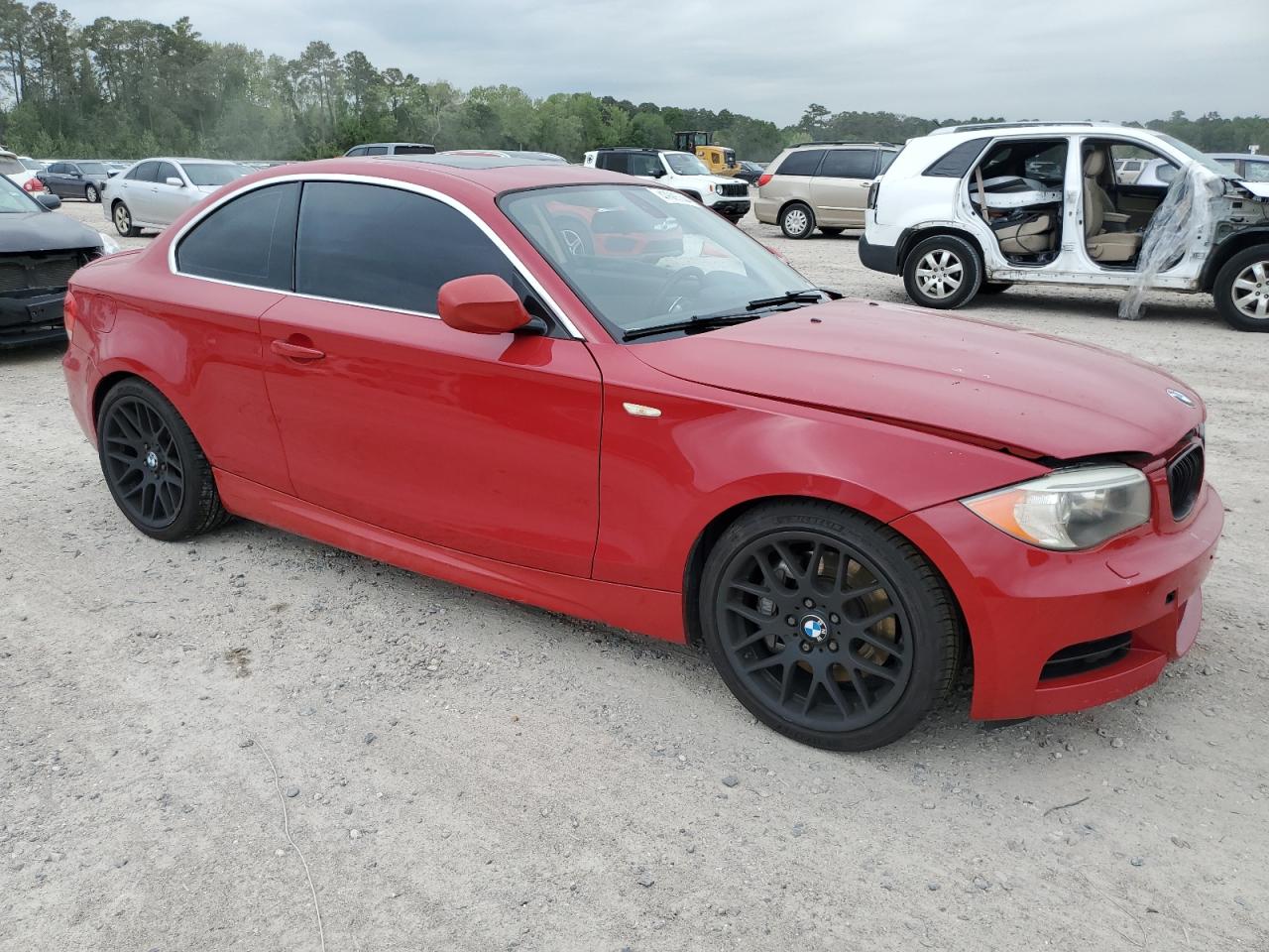 Photo 3 VIN: WBAUC9C53CVM11479 - BMW 1ER 