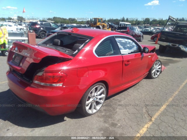 Photo 3 VIN: WBAUC9C56CVM12772 - BMW 1 