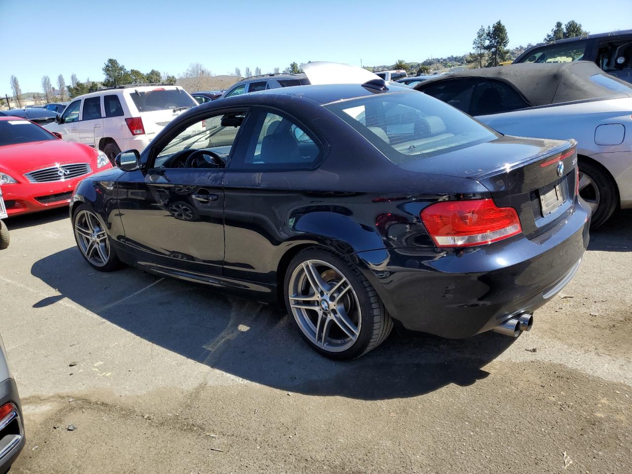 Photo 1 VIN: WBAUC9C56DVY60155 - BMW 1ER 