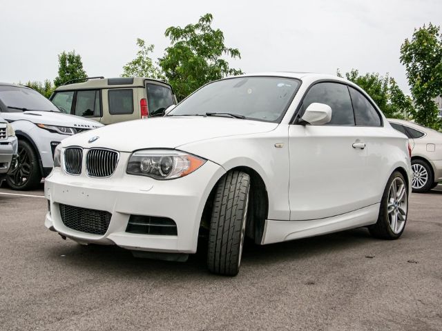 Photo 2 VIN: WBAUC9C56DVY60365 - BMW 1 SERIES 