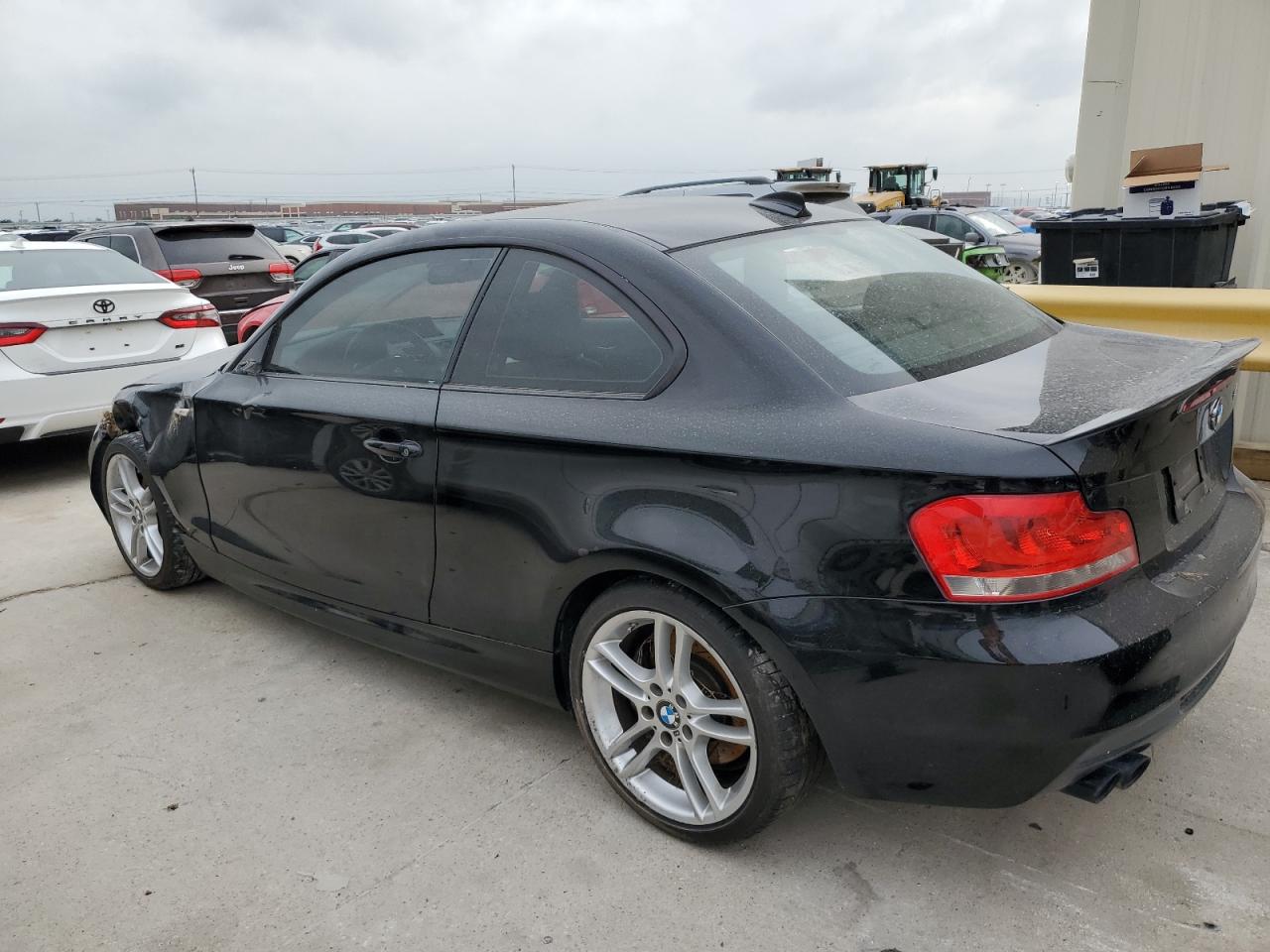 Photo 1 VIN: WBAUC9C56DVY60866 - BMW 1ER 