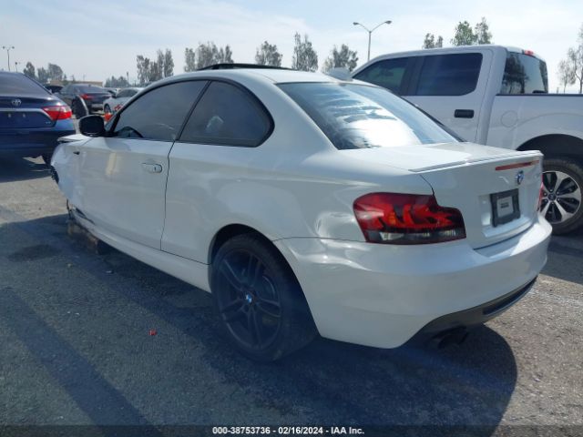 Photo 2 VIN: WBAUC9C57BVM09703 - BMW 135I 