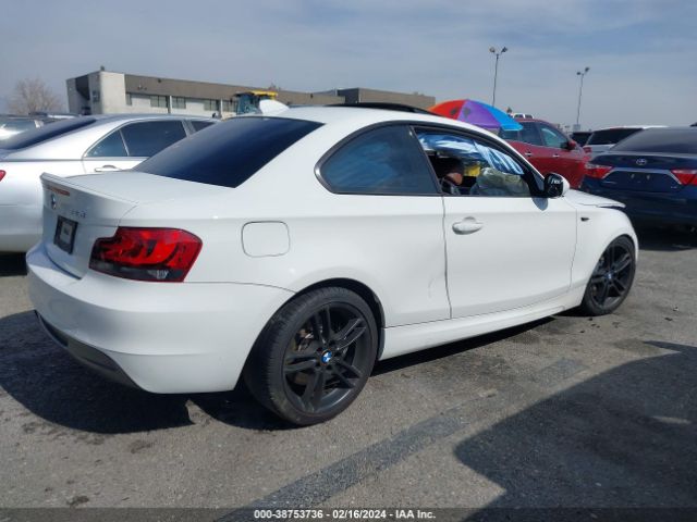 Photo 3 VIN: WBAUC9C57BVM09703 - BMW 135I 