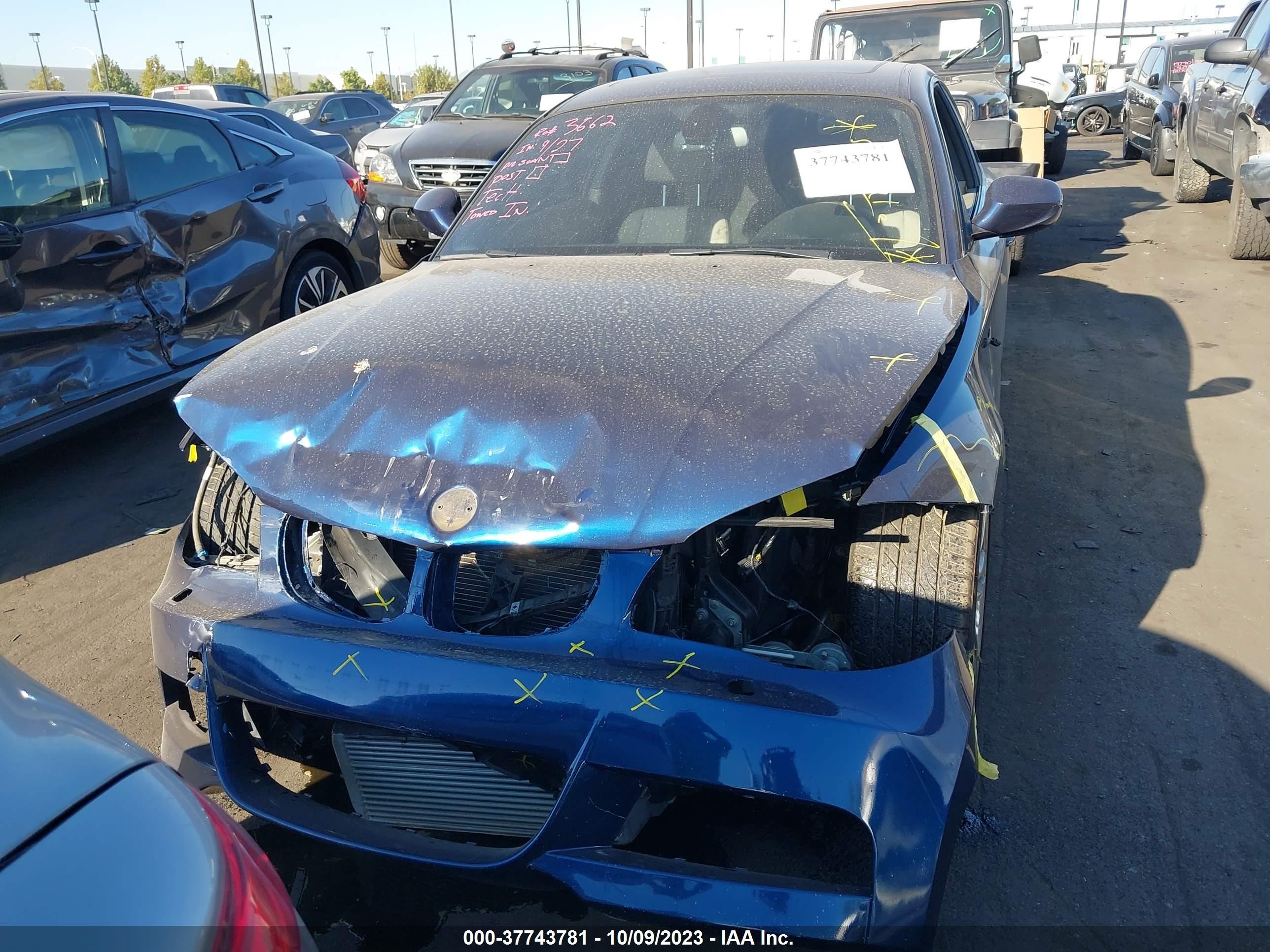 Photo 11 VIN: WBAUC9C58BVM09838 - BMW 1ER 