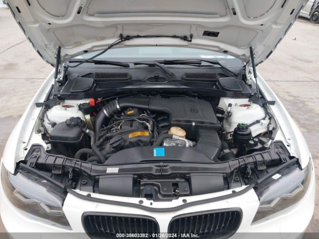 Photo 9 VIN: WBAUC9C58BVM10374 - BMW 135I 