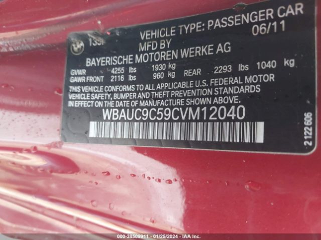 Photo 8 VIN: WBAUC9C59CVM12040 - BMW 135I 