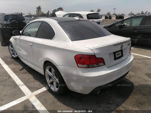 Photo 2 VIN: WBAUC9C5XBVM11073 - BMW 1 