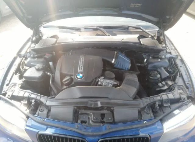 Photo 9 VIN: WBAUC9C5XDVM13604 - BMW 1 SERIES 