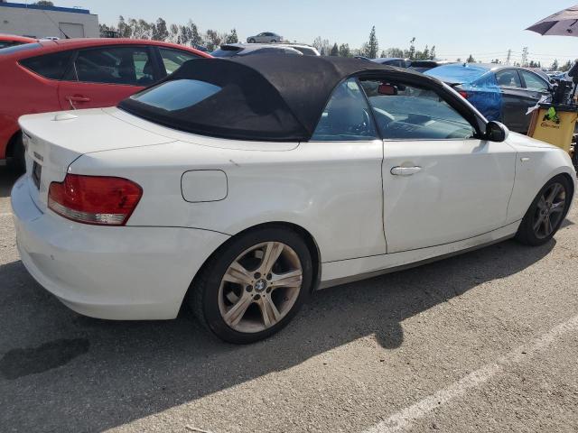 Photo 2 VIN: WBAUL73518VE88088 - BMW 1 SERIES 