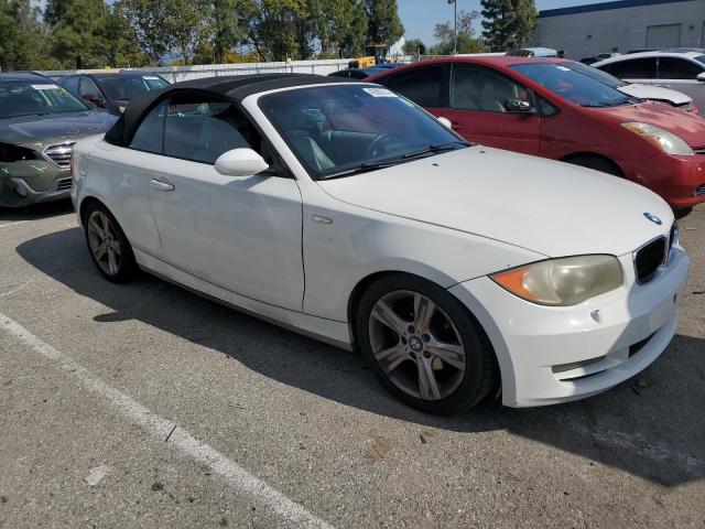 Photo 3 VIN: WBAUL73518VE88088 - BMW 1 SERIES 