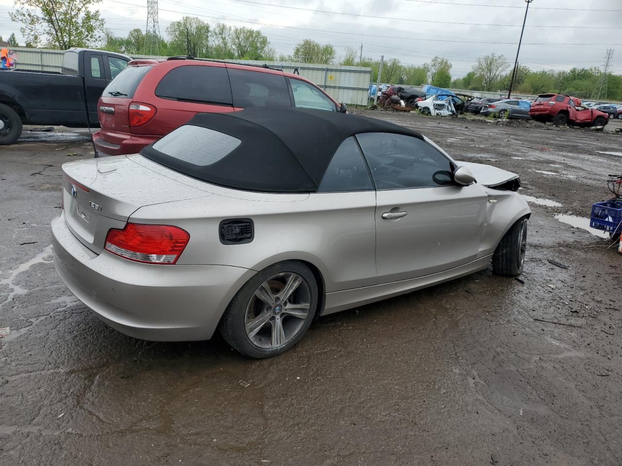 Photo 2 VIN: WBAUL73538VE88142 - BMW 1ER 