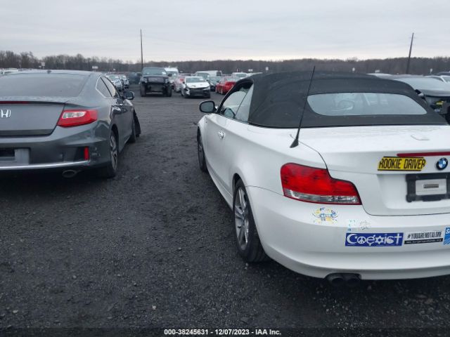 Photo 2 VIN: WBAUL7C52AVJ77286 - BMW 128I 