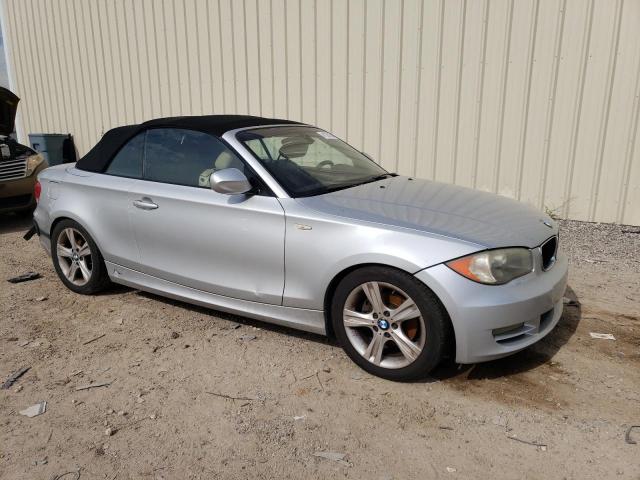 Photo 3 VIN: WBAUL7C52BVM80053 - BMW 1 SERIES 