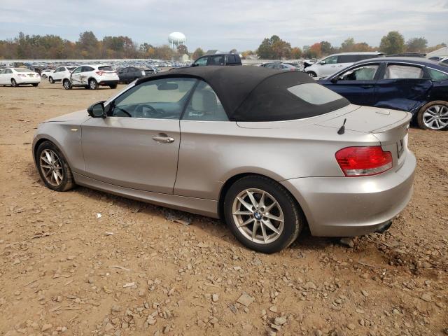 Photo 1 VIN: WBAUL7C54BVM80877 - BMW 1 SERIES 