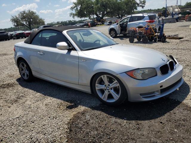 Photo 3 VIN: WBAUL7C55BVM80905 - BMW 1 SERIES 