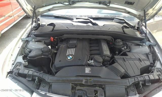 Photo 9 VIN: WBAUL7C55CVM81683 - BMW 128 