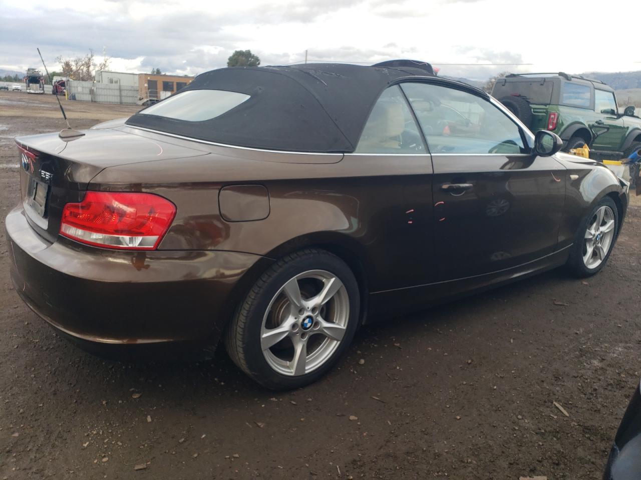 Photo 2 VIN: WBAUL7C55CVM82591 - BMW 1ER 