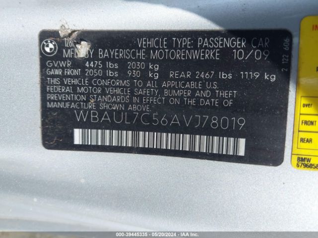 Photo 8 VIN: WBAUL7C56AVJ78019 - BMW 128I 