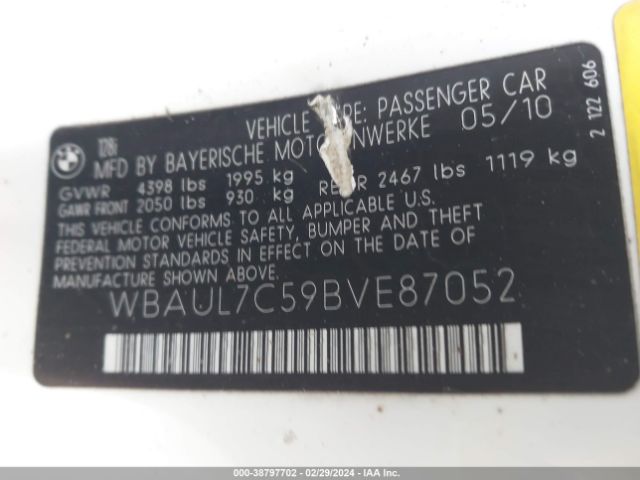 Photo 8 VIN: WBAUL7C59BVE87052 - BMW 128I 